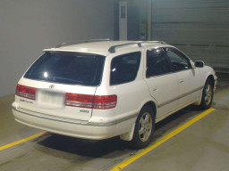 1999 Toyota Mark II Qualis