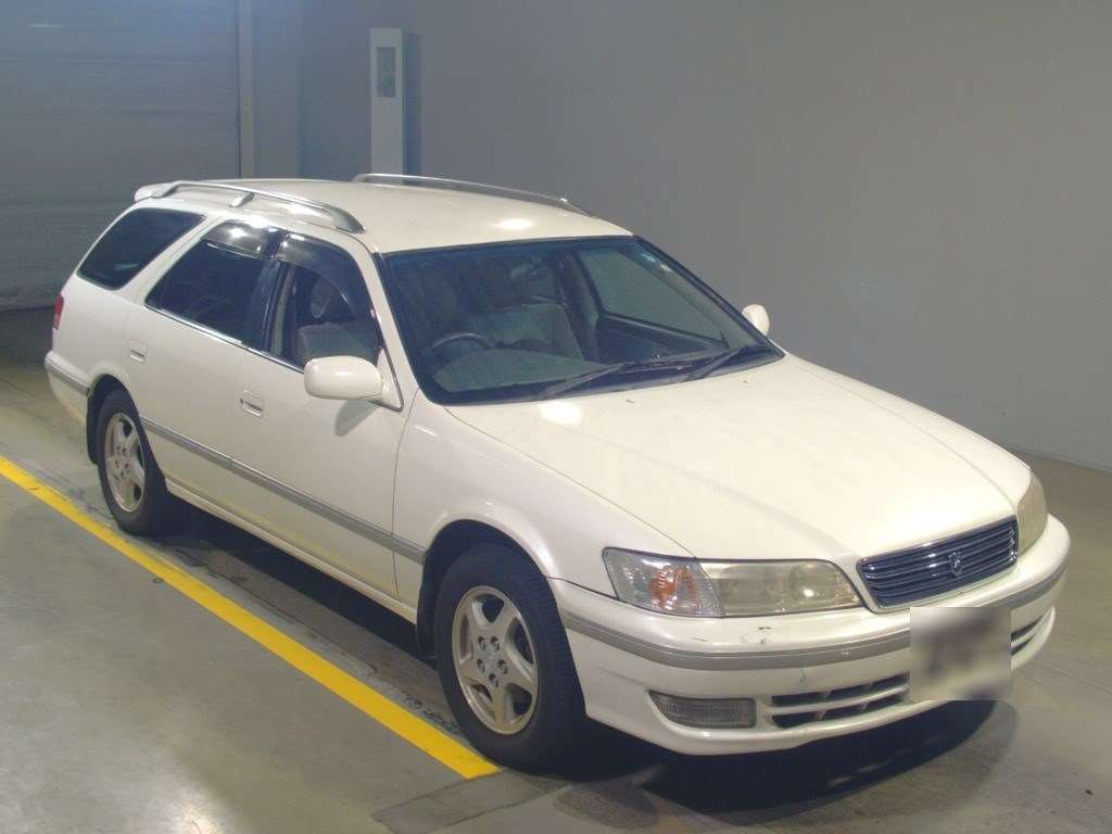 1999 Toyota Mark II Qualis MCV25W[2]