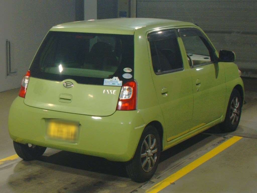 2010 Daihatsu Esse L235S[1]