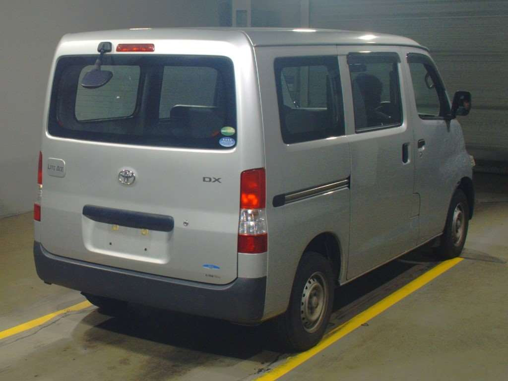 2017 Toyota Liteace Van S402M[1]