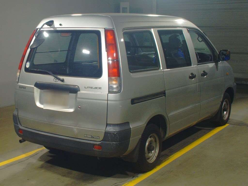 2001 Toyota Liteace Van KR42V[1]