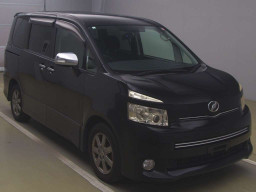 2008 Toyota Voxy