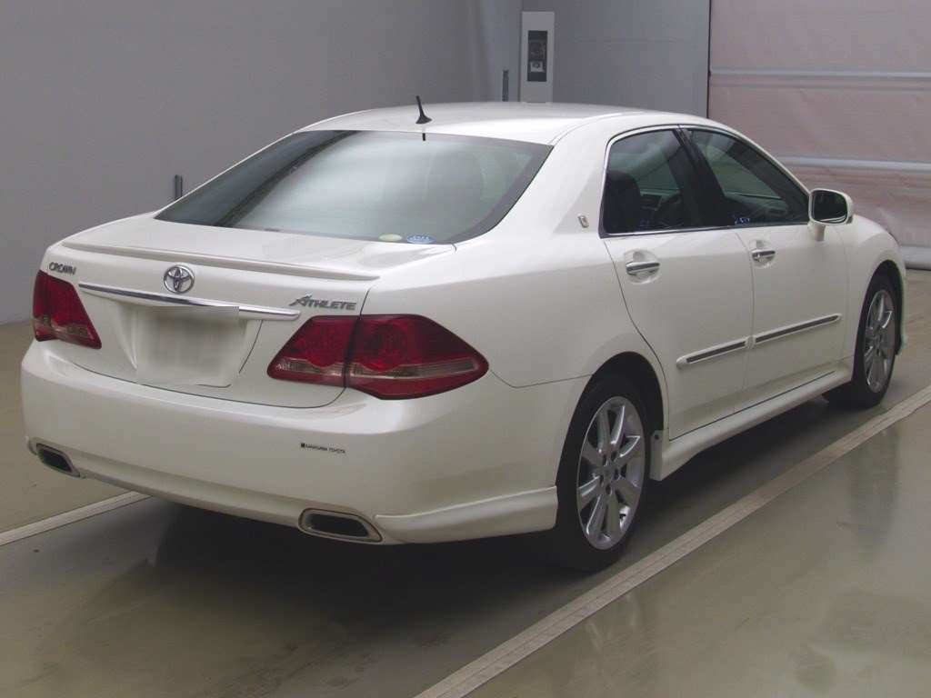 2009 Toyota Crown GRS200[1]