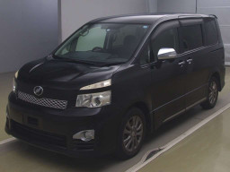 2011 Toyota Voxy