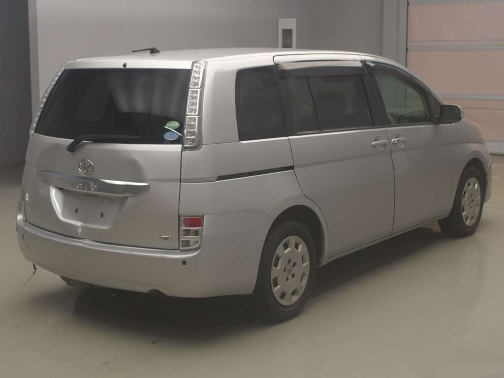 2012 Toyota Isis ZGM10G[1]