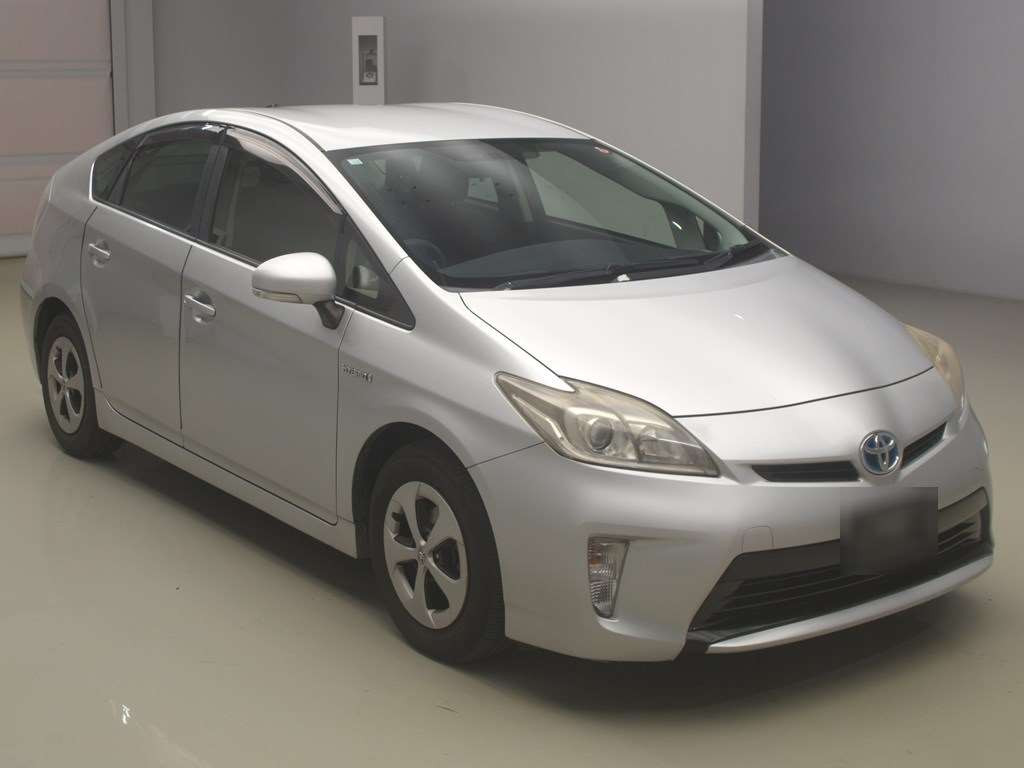 2012 Toyota Prius ZVW30[2]