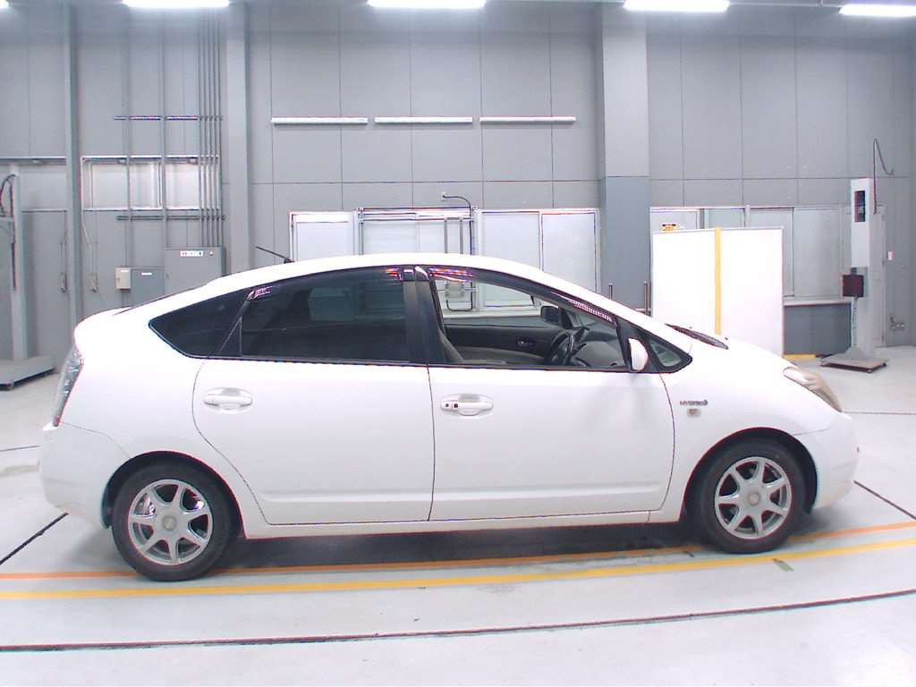 2006 Toyota Prius NHW20[2]