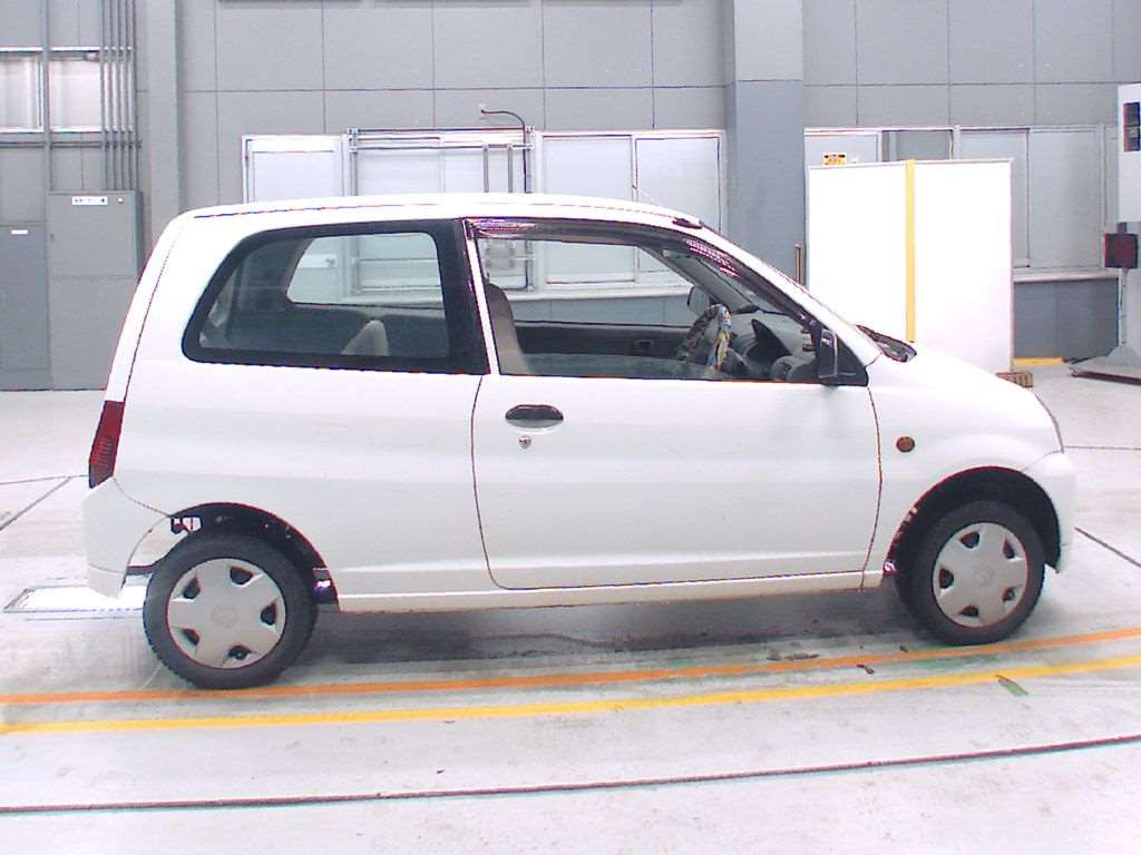 2011 Mitsubishi Minica H42V[2]