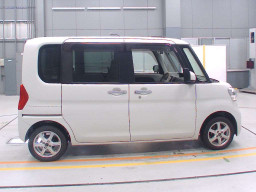 2014 Daihatsu Tanto