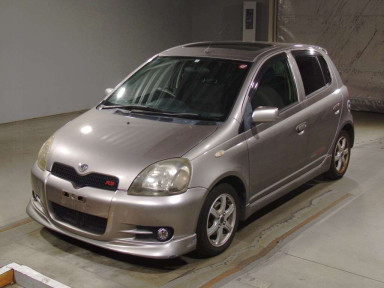 2002 Toyota Vitz