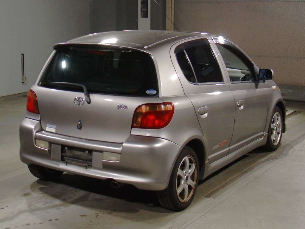 2002 Toyota Vitz NCP13[1]