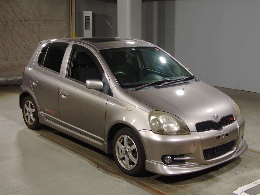 2002 Toyota Vitz NCP13[2]