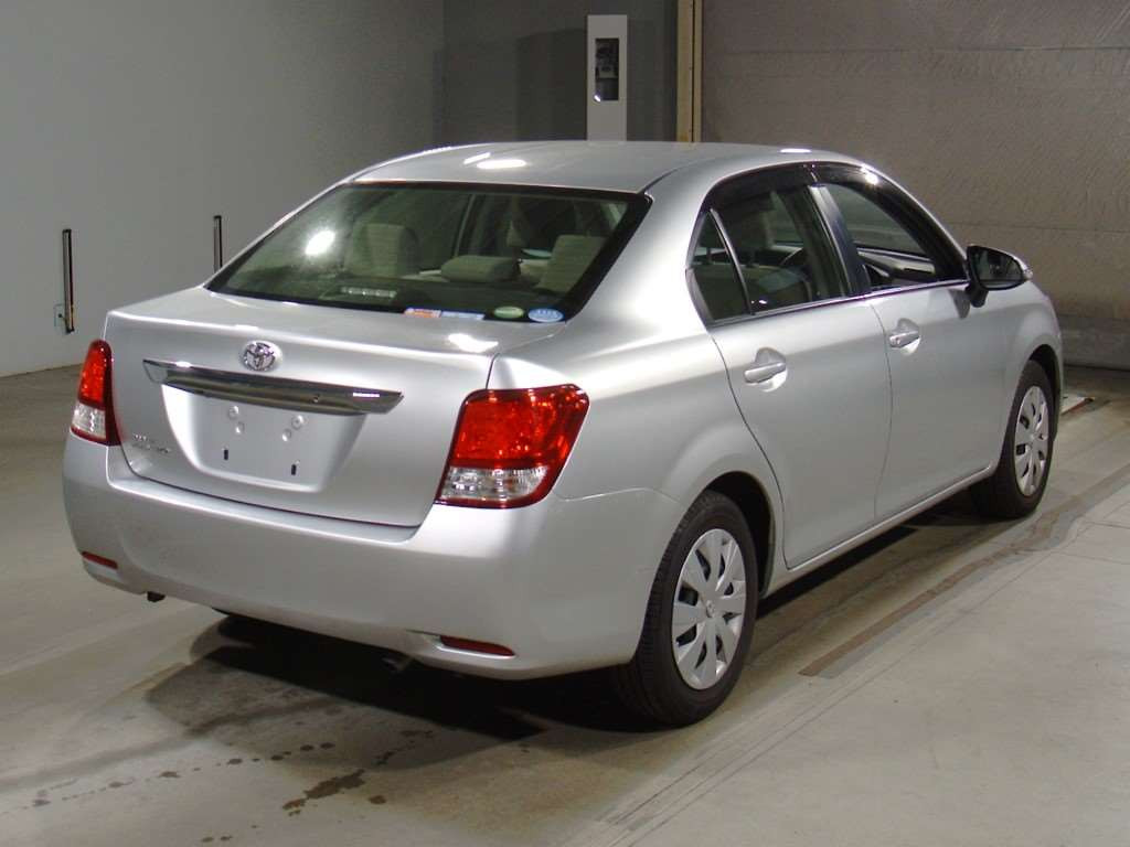 2014 Toyota Corolla Axio NZE161[1]