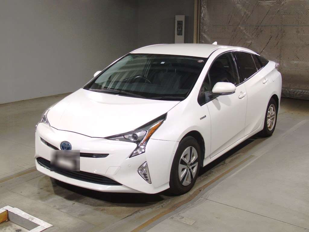 2016 Toyota Prius ZVW55[0]