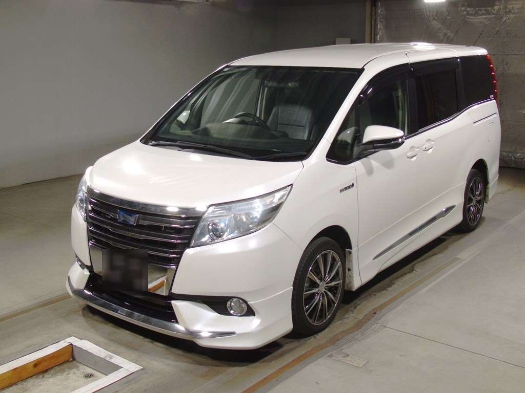 2015 Toyota Noah ZWR80G[0]