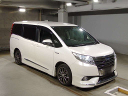 2015 Toyota Noah