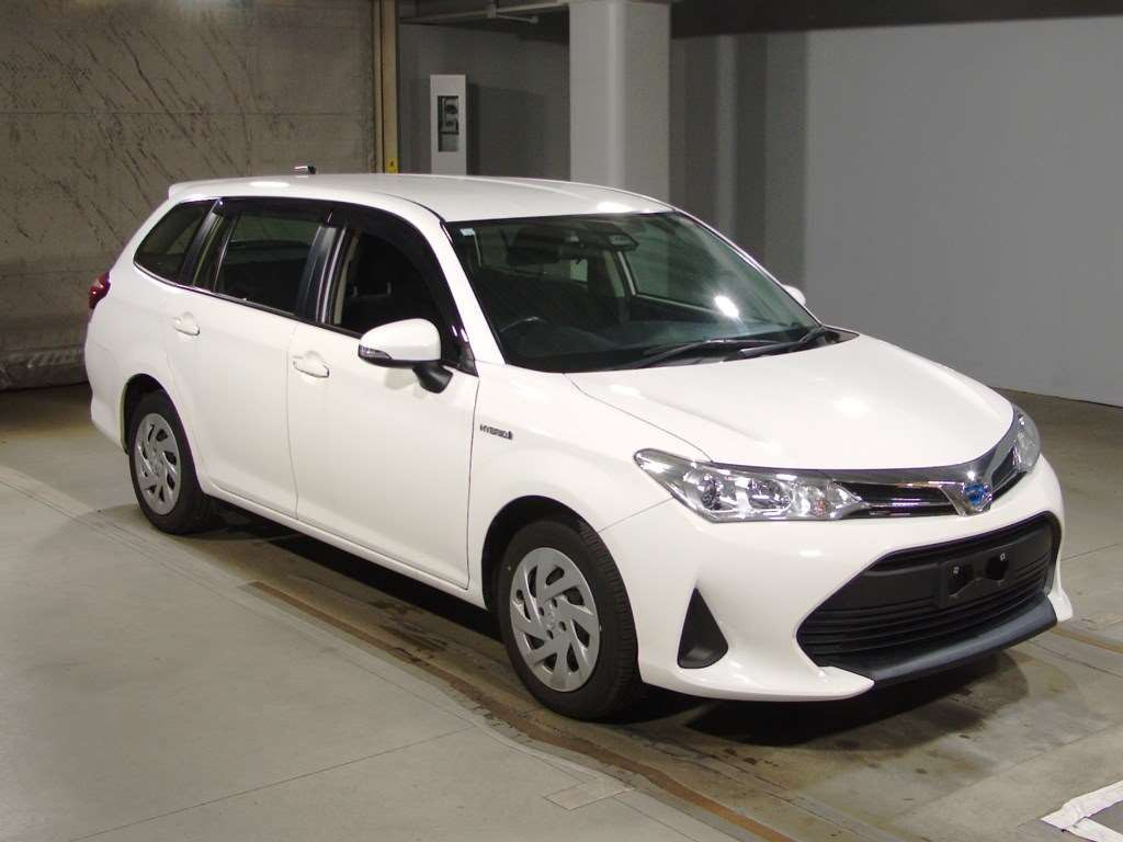 2020 Toyota Corolla Fielder NKE165G[2]