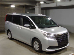 2015 Toyota Noah