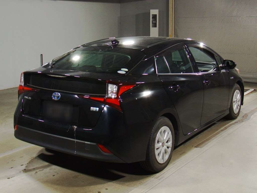 2019 Toyota Prius ZVW51[1]