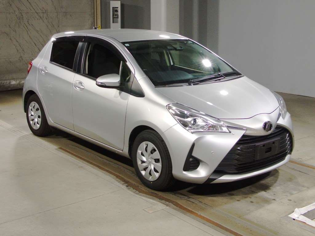 2019 Toyota Vitz NSP130[2]