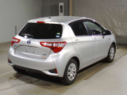 2017 Toyota Vitz