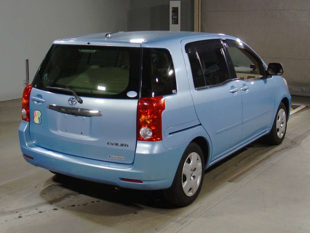 2004 Toyota Raum NCZ20[1]