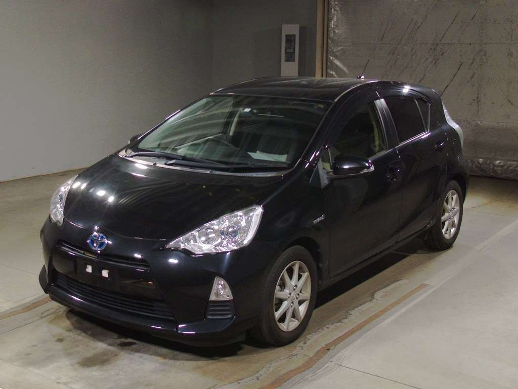 2012 Toyota Aqua NHP10[0]