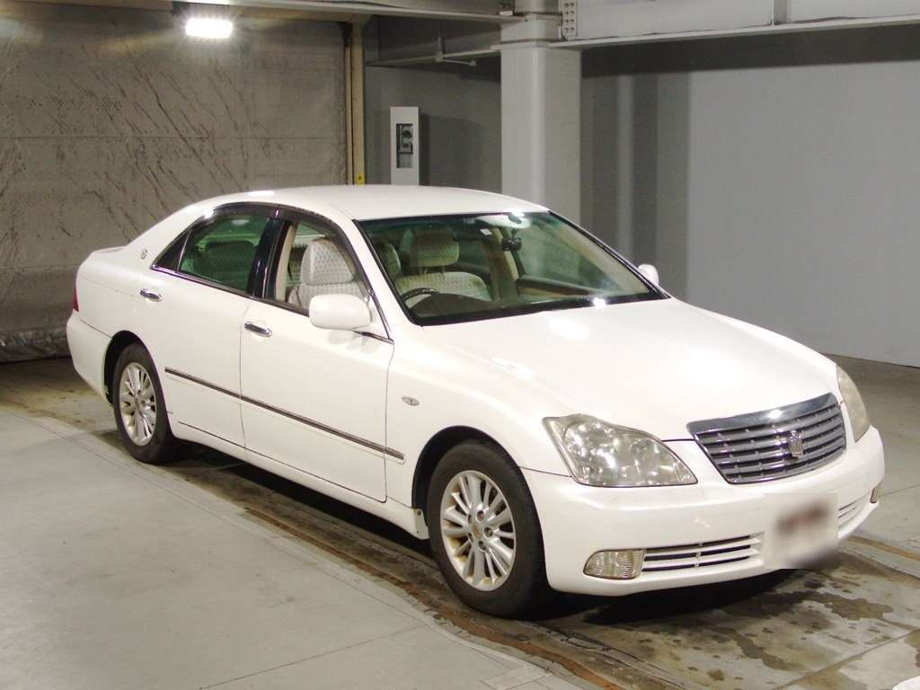 2005 Toyota Crown GRS180[2]