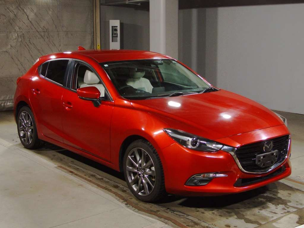 2016 Mazda Axela Sport BMLFS[2]