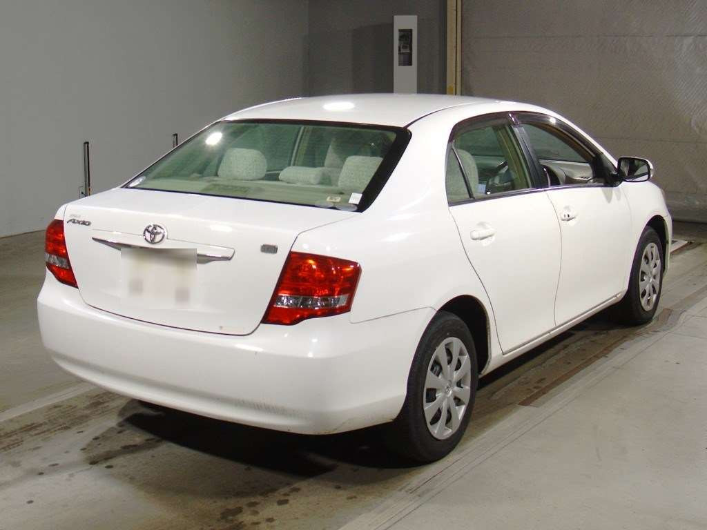 2011 Toyota Corolla Axio NZE141[1]