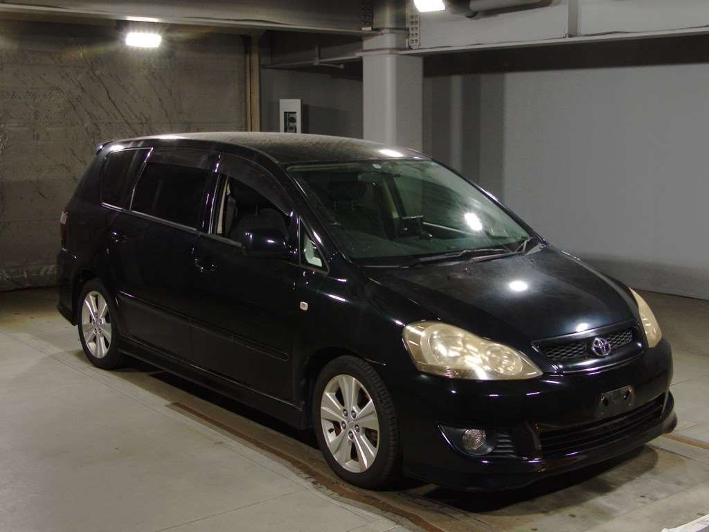 2005 Toyota Ipsum ACM21W[2]