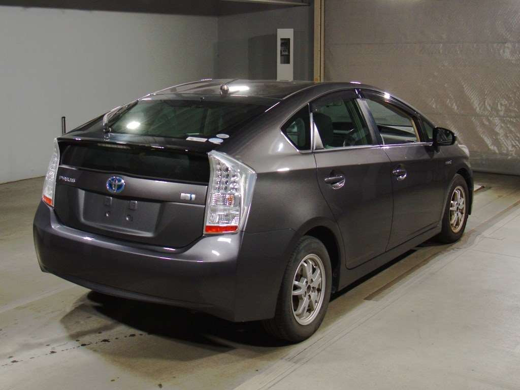 2011 Toyota Prius ZVW30[1]