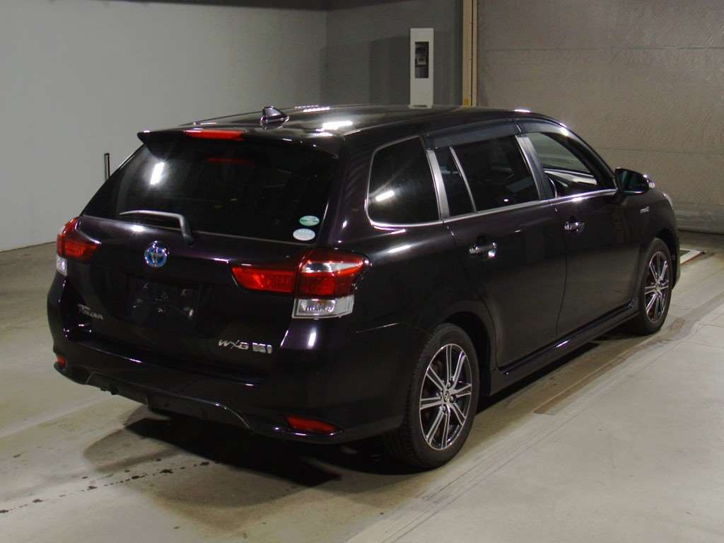 2016 Toyota Corolla Fielder NKE165G[1]