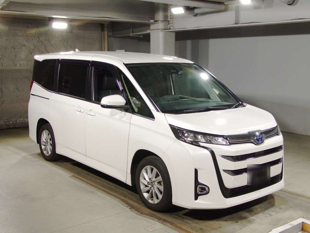 2022 Toyota Noah ZWR90W[2]