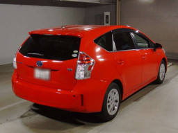 2017 Toyota Prius alpha