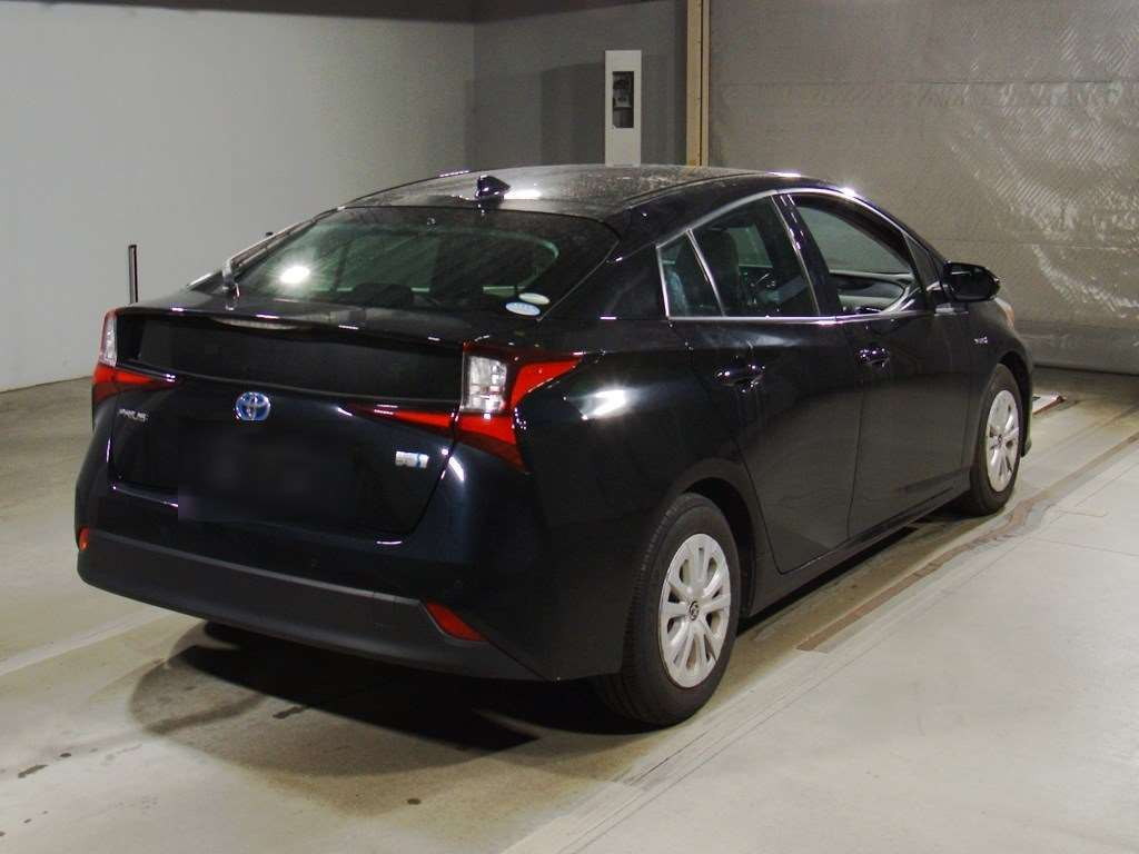 2019 Toyota Prius ZVW51[1]