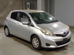 2011 Toyota Vitz