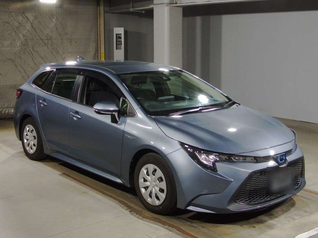 2019 Toyota Corolla Touring Wagon ZWE211W[2]