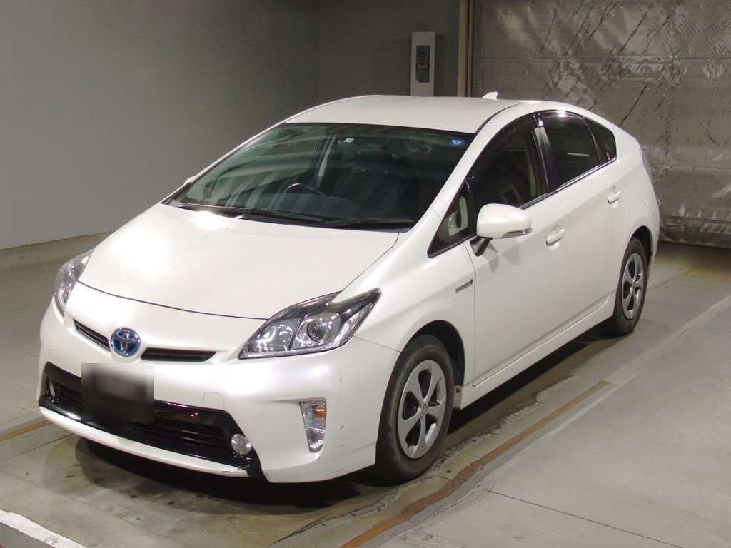 2015 Toyota Prius ZVW30[0]