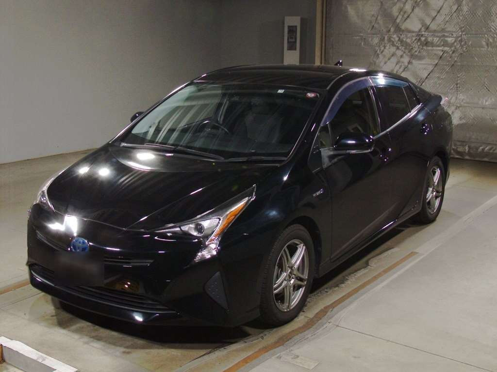 2017 Toyota Prius ZVW50[0]