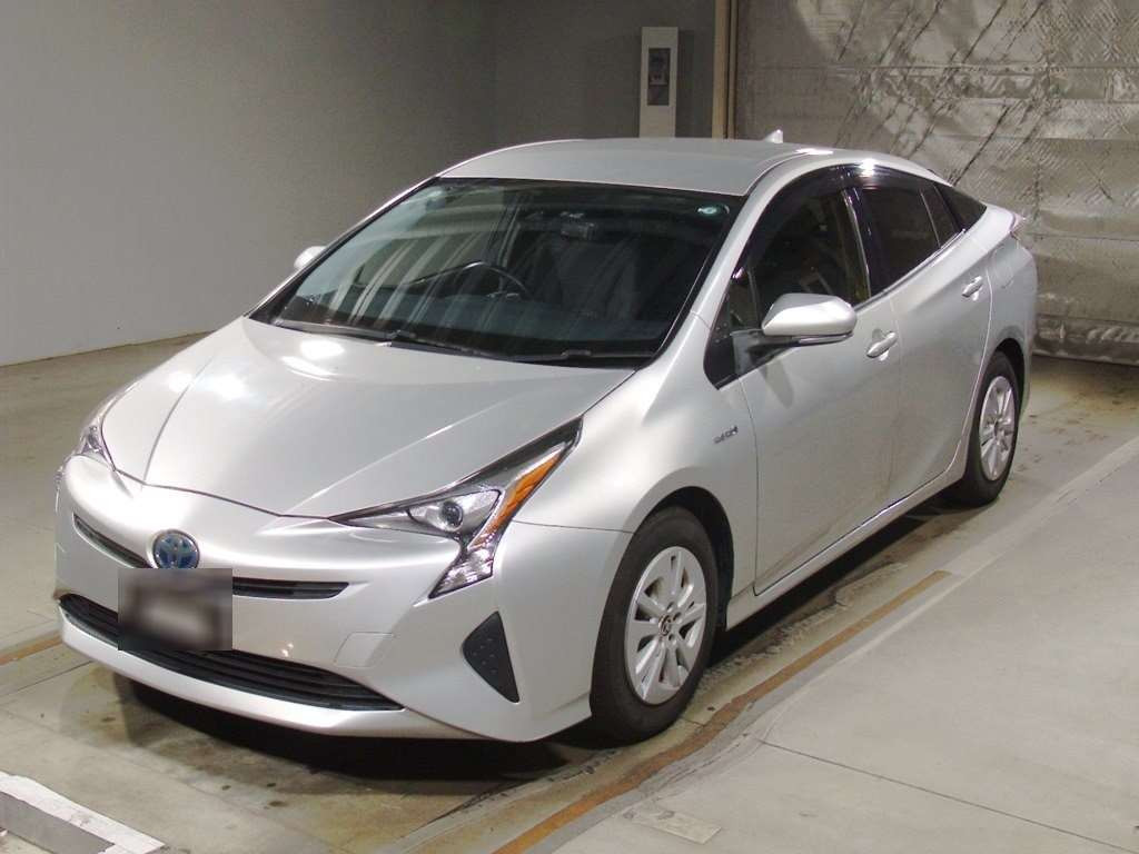 2016 Toyota Prius ZVW50[0]