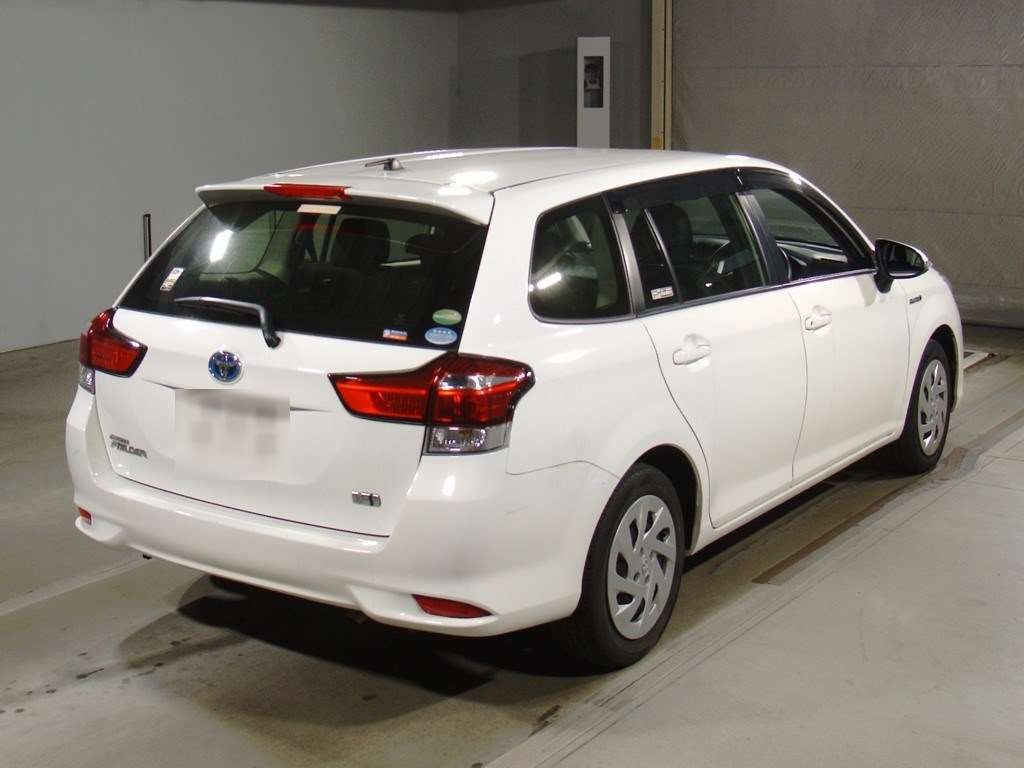 2017 Toyota Corolla Fielder NKE165G[1]