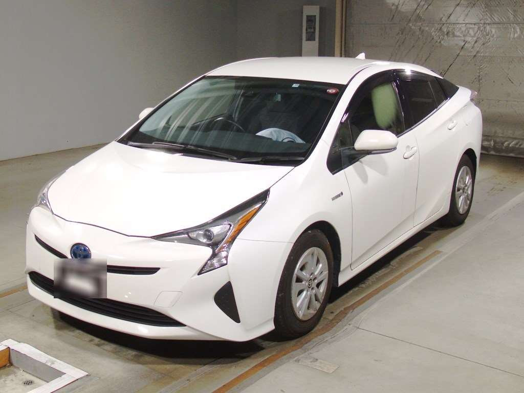 2017 Toyota Prius ZVW50[0]