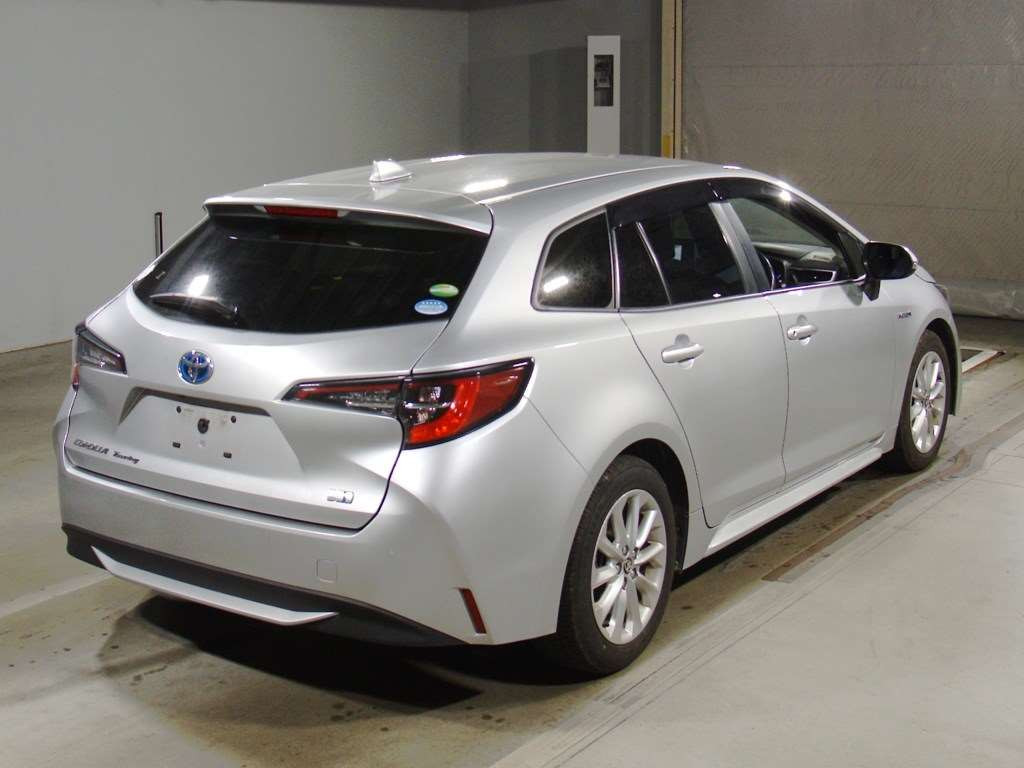 2019 Toyota Corolla Touring Wagon ZWE211W[1]