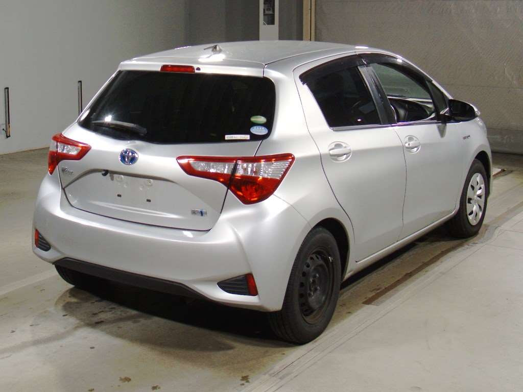 2019 Toyota Vitz NHP130[1]