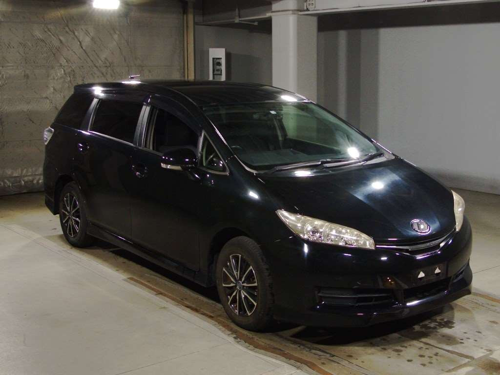 2012 Toyota Wish ZGE20G[2]