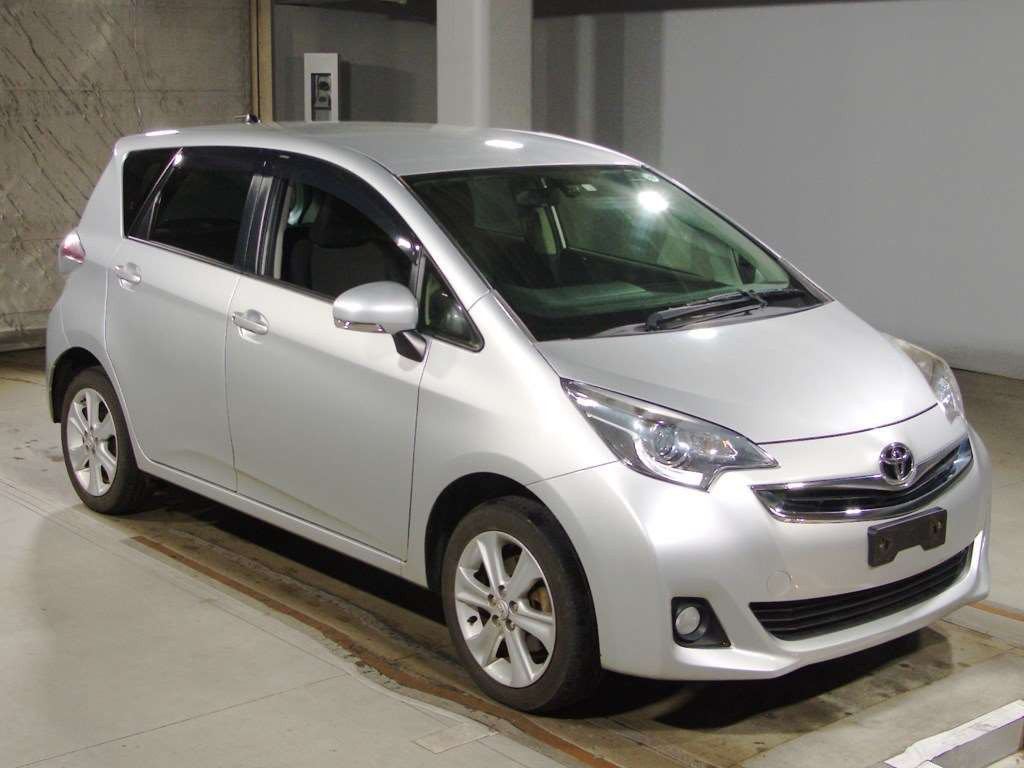 2016 Toyota Ractis NCP125[2]