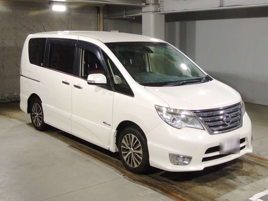 2015 Nissan Serena HFC26[2]