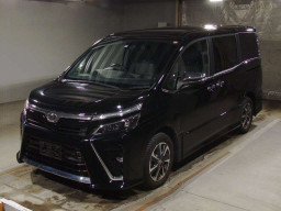 2019 Toyota Voxy