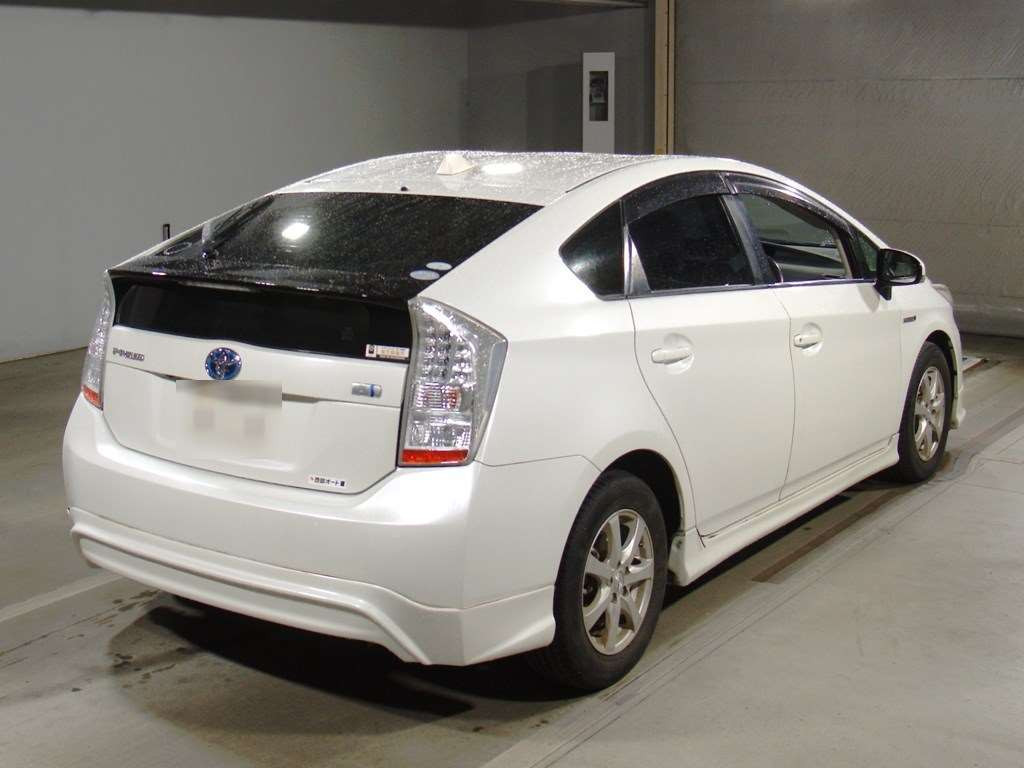 2011 Toyota Prius ZVW30[1]